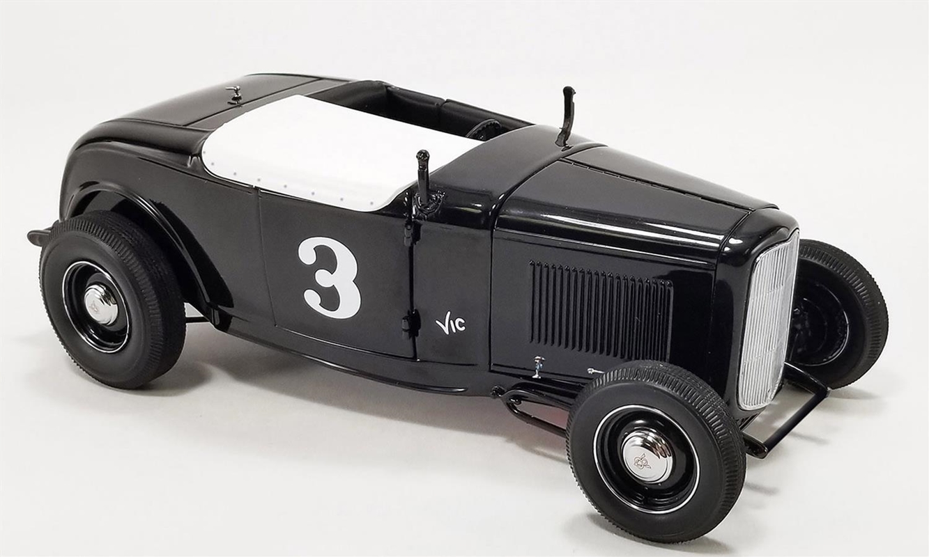 1:18 #3 1932 Ford Salt Flat Roadster - Vic Edelbrock/Product Detail/Figurines