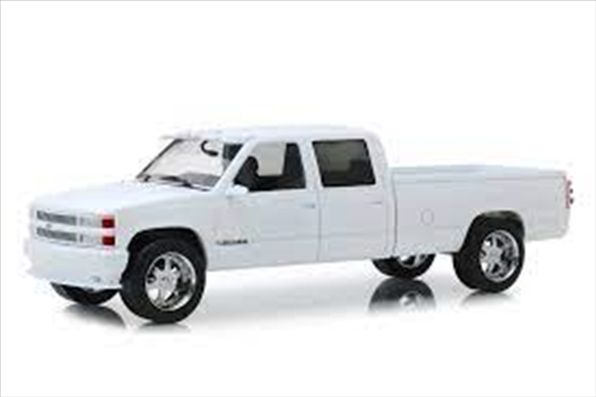 1:18 Olympic White 1997 Chev 3500 Crew Cab Silverado Artisan Collection/Product Detail/Figurines