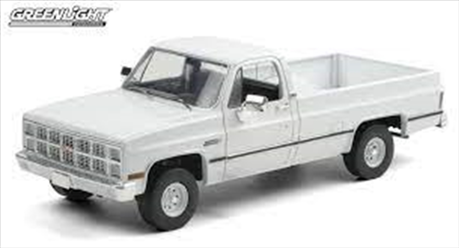 1:18 White 1982 GMC K-2500 Sierra Grande Wideside/Product Detail/Figurines