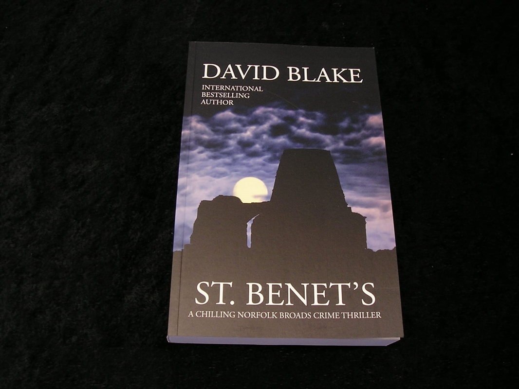 St. St. Benet's: A chilling Norfolk Broads crime thriller (British Detective Tanner Murder Mystery S/Product Detail/Crime & Mystery Fiction