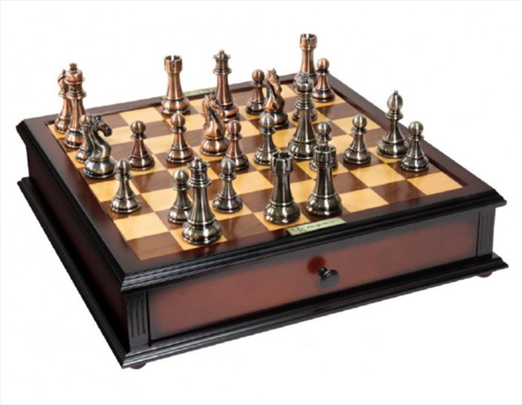 The Kasparov Grandmaster Chess Set - Hammacher Schlemmer